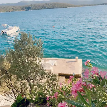 Apartman House Paula *