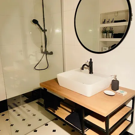 Daire House Paula Klek